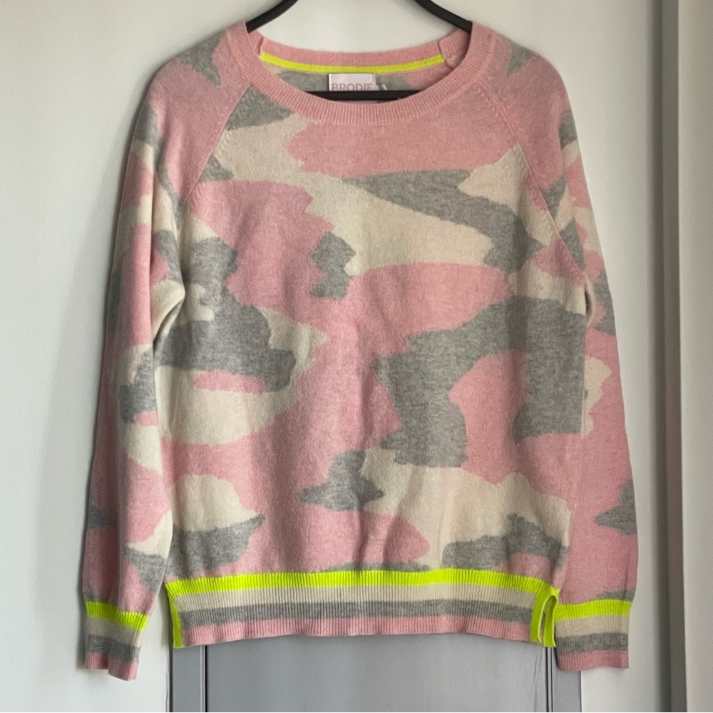 🎊HOST PICK🎊 BRODIE Crewneck 100% Cashmere Sweater